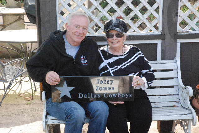 Jerry Jones & his mother, Arminta Jones